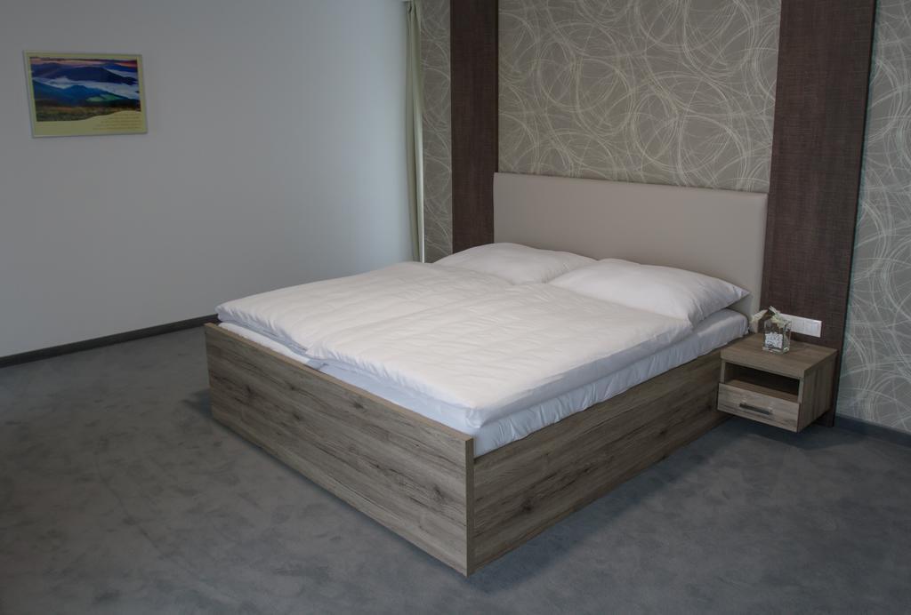 Guest House Frizzante Turčianske Teplice Habitación foto